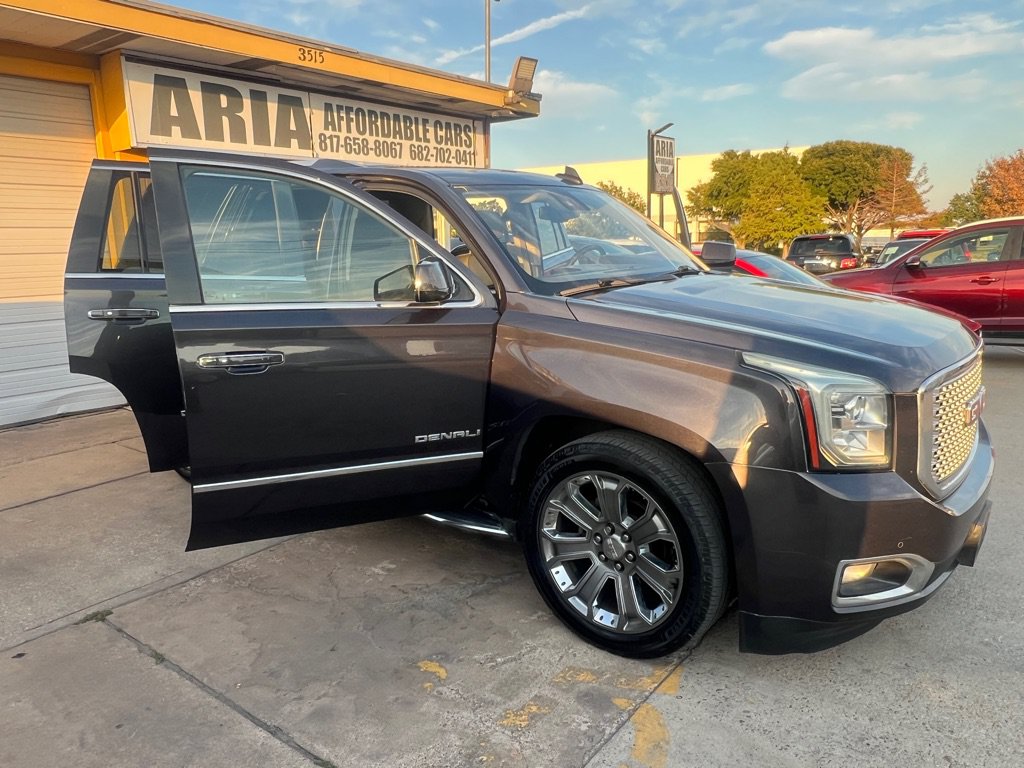 Used 2016 GMC Yukon Denali RWD image 7