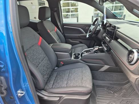 Used 2023 Chevrolet Colorado Z71 w/ Z71 Convenience Package 2 AWD/4WD image 30