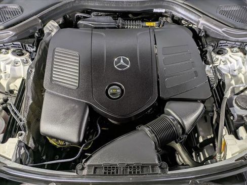 Certified 2025 Mercedes-Benz GLC 300 image 25