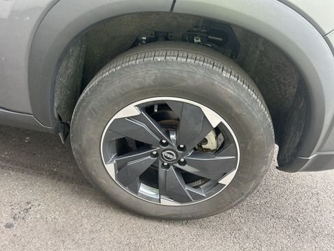 Used 2025 Nissan Rogue SV AWD/4WD image 21