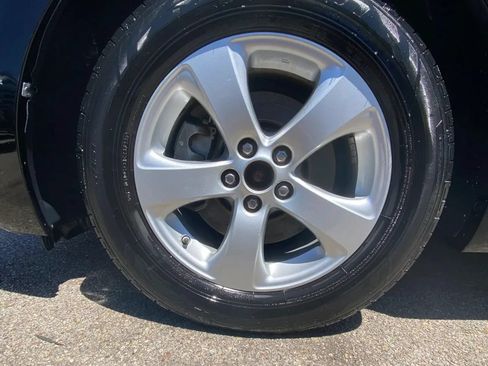 Used 2017 Toyota Sienna LE FWD image 17