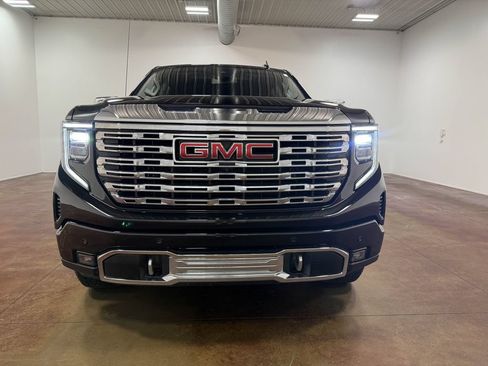 Used 2025 GMC Sierra 1500 Denali AWD/4WD image 41
