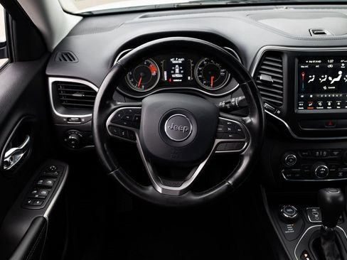 Used 2020 Jeep Cherokee Latitude w/ Quick Order Package 26F North image 11