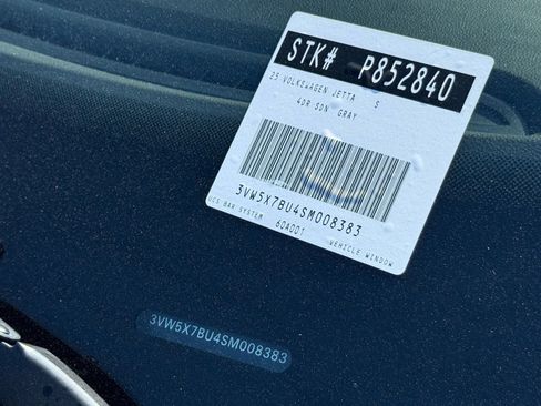 Used 2025 Volkswagen Jetta S FWD image 31