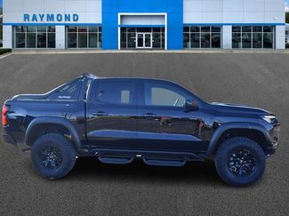 Certified 2025 Chevrolet Colorado ZR2 w/ Midnight Edition video 2