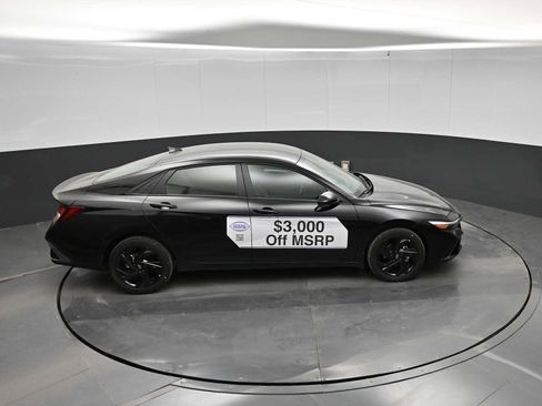 New 2026 Hyundai Elantra Sport FWD image 32