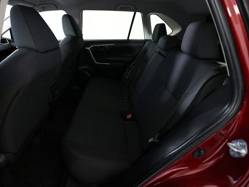 Used 2022 Toyota RAV4 LE FWD image 13
