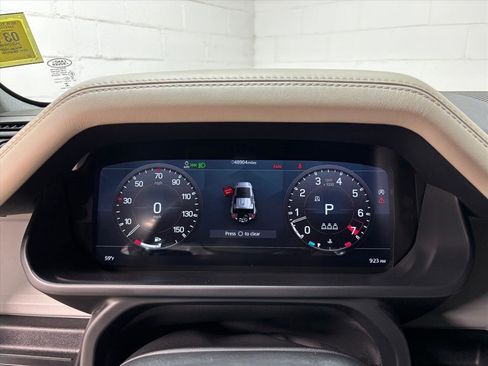 Used 2022 Land Rover Defender 110 X-Dynamic HSE image 17