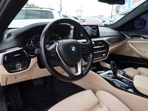 Used 2017 BMW 530i xDrive AWD/4WD image 27