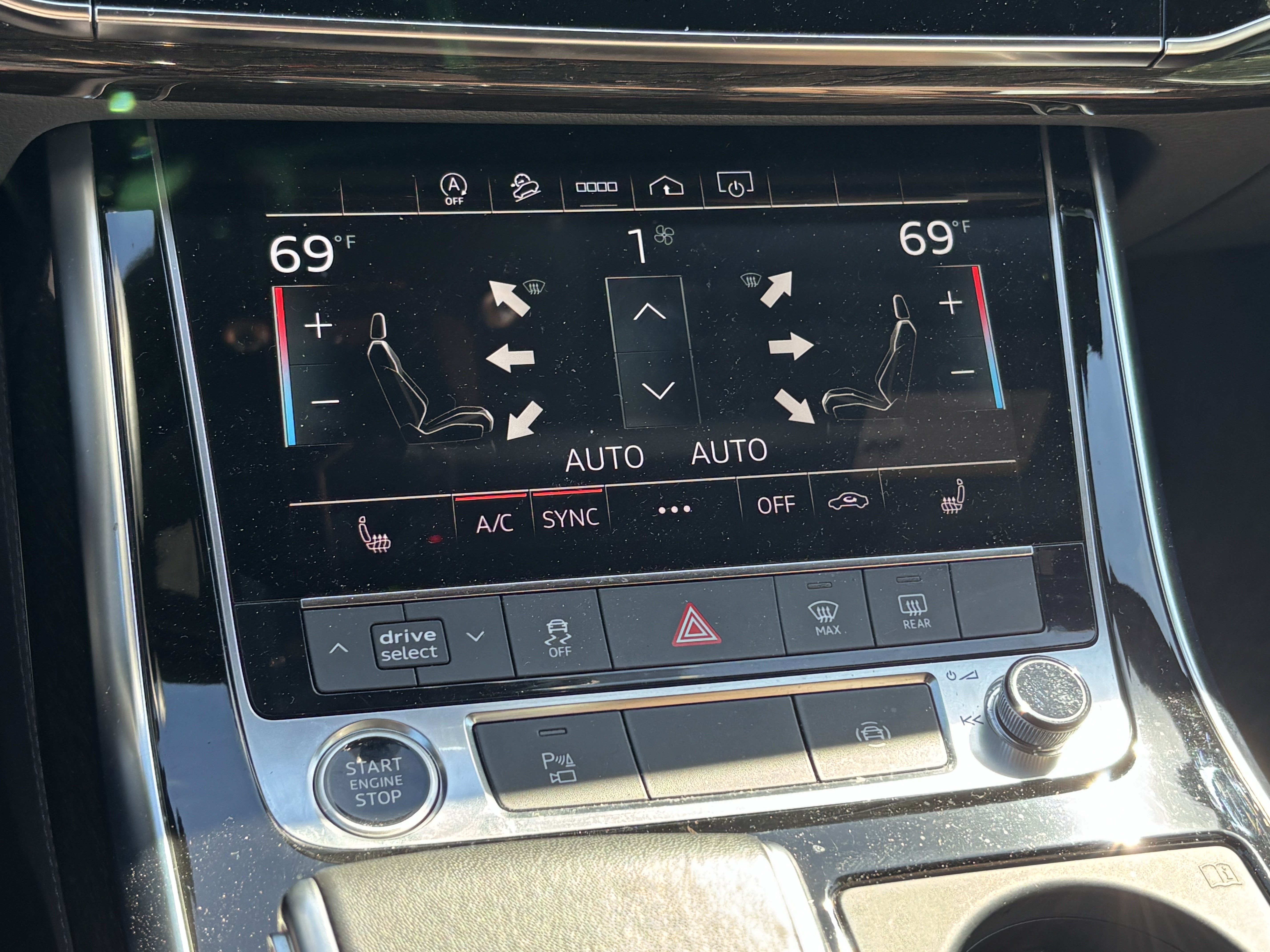 Used 2023 Audi Q7 2.0T Premium Plus w/ Premium Plus Package AWD/4WD image 31