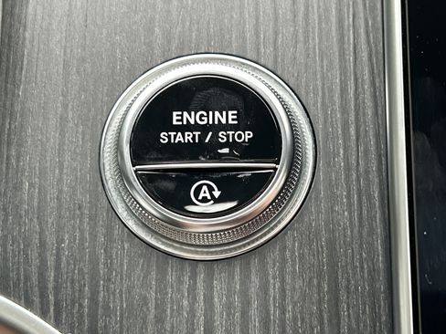 Certified 2024 Mercedes-Benz GLC 300 image 33