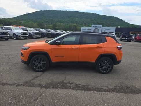 New 2026 Jeep Compass Limited AWD/4WD image 4