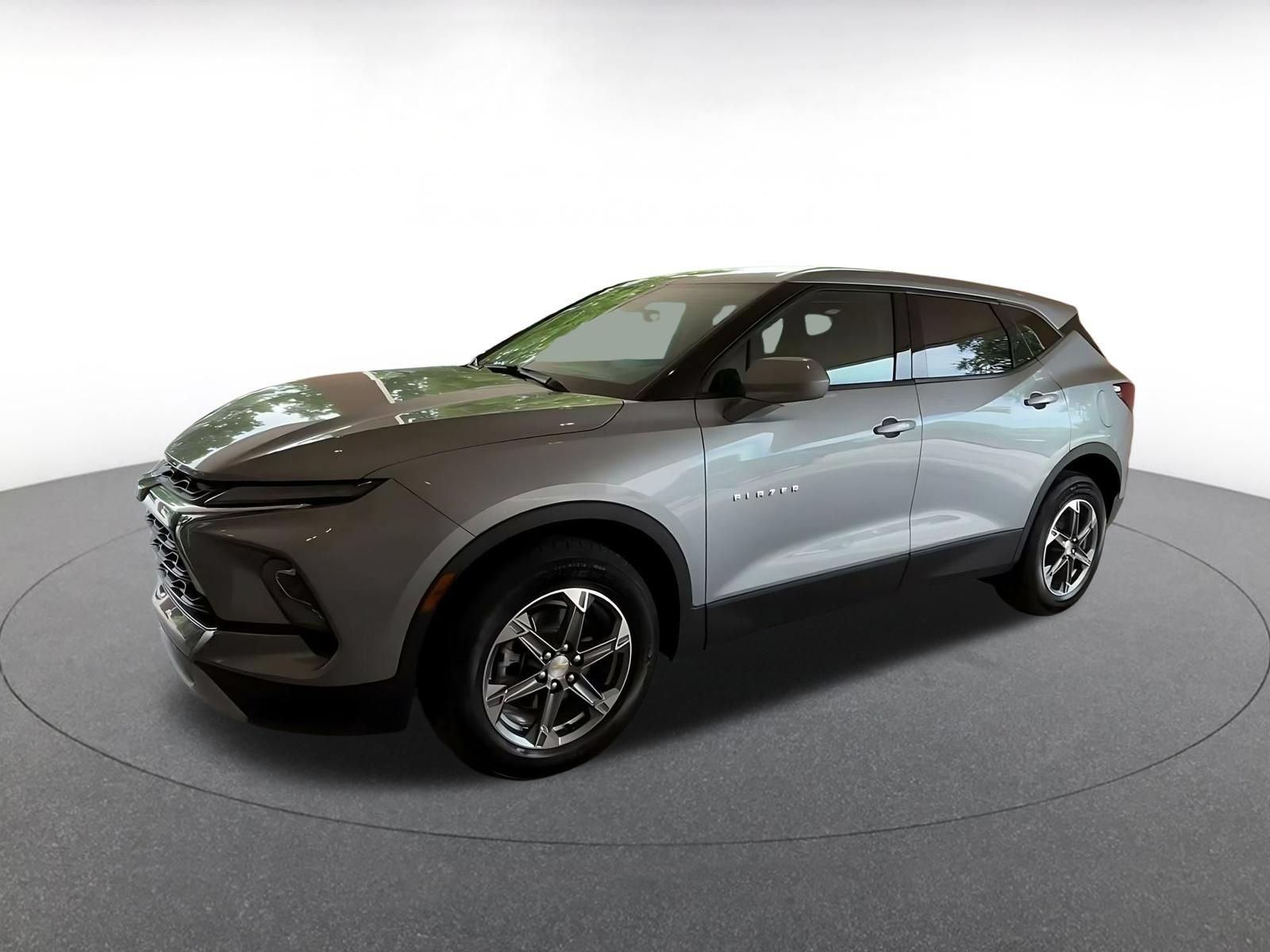 Used 2026 Chevrolet Blazer LT FWD image 7