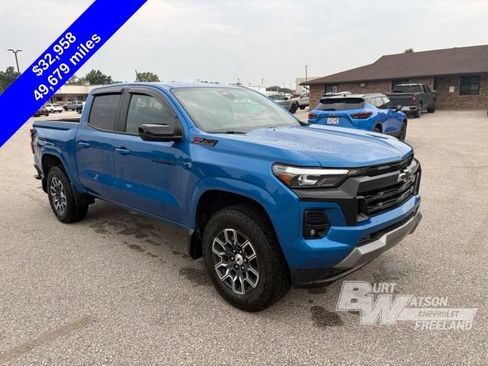 Used 2023 Chevrolet Colorado Z71 w/ Z71 Convenience Package 2 AWD/4WD image 9