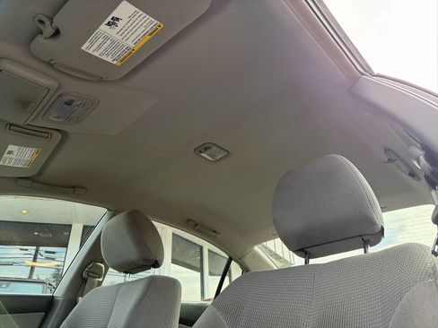 Used 2005 Nissan Altima 3.5 SE image 27