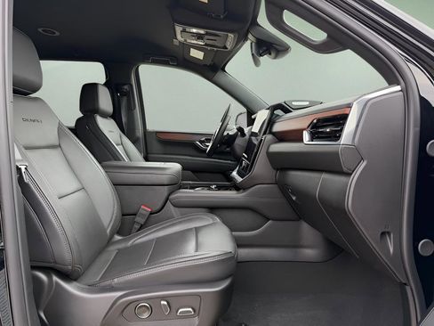 Used 2017 BMW X5 xDrive35d image 19