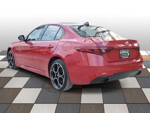 Used 2022 Alfa Romeo Giulia Ti image 6