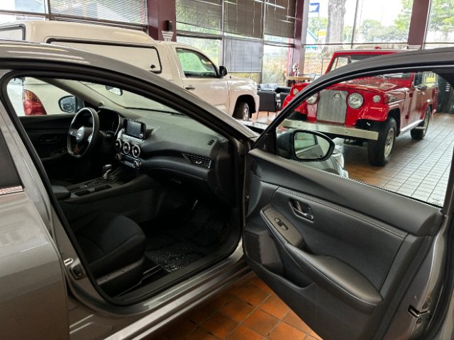 Used 2024 Nissan Sentra S FWD image 23