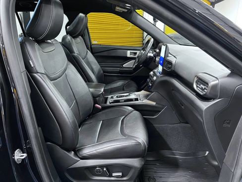 Used 2020 Ford Explorer ST w/ Premium Technology Package AWD/4WD image 17