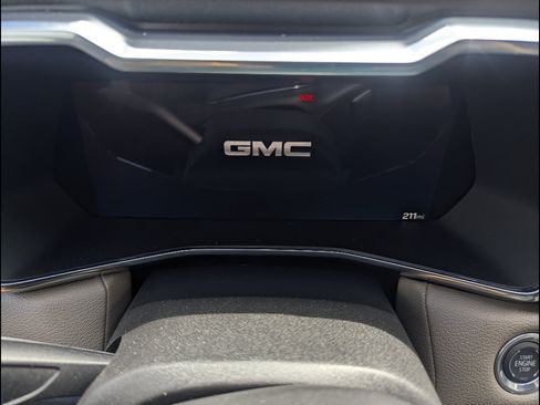 New 2026 GMC Canyon Denali AWD/4WD image 2