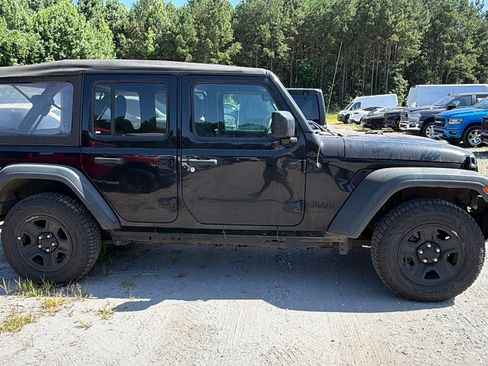 Used 2023 Jeep Wrangler Unlimited Sport AWD/4WD image 7