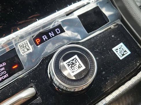 Certified 2025 Jeep Grand Cherokee L Limited w/ Luxury Tech Group II image 19