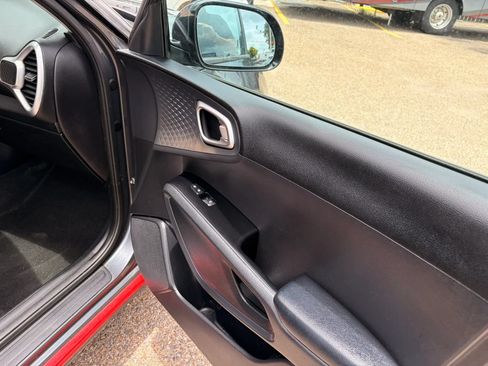 Used 2020 Kia Soul GT-Line w/ GT 2.0L Power Sunroof Package FWD image 37