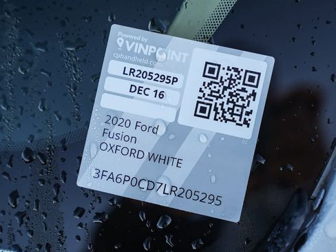 Used 2020 Ford Fusion SEL image 26