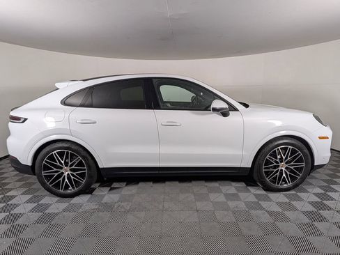 Used 2026 Porsche Cayenne S image 8