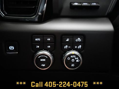 Used 2025 GMC Sierra 1500 AT4 w/ AT4 Premium Package AWD/4WD image 37