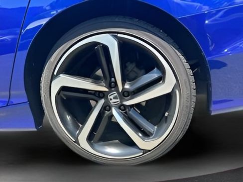 Used 2019 Honda Accord Sport image 26