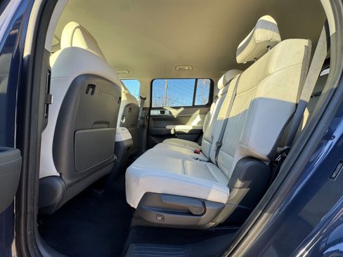 Used 2025 Hyundai Santa Fe SEL image 21