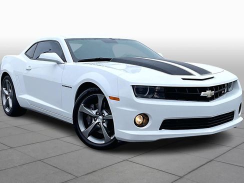 Used 2011 Chevrolet Camaro SS w/ RS Package image 2