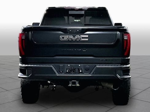 Used 2024 GMC Sierra 2500 Denali Ultimate w/ Snow Plow Prep/Camper Package AWD/4WD image 5