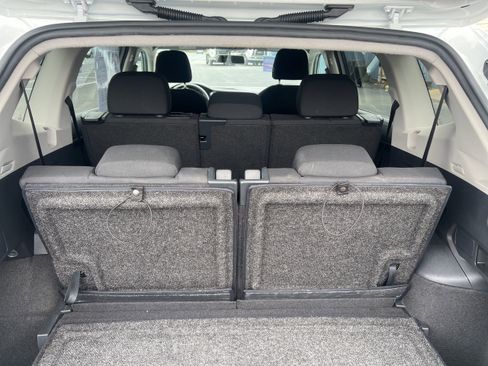Used 2020 Volkswagen Tiguan S image 15