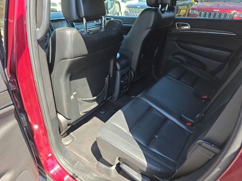 Used 2017 Jeep Grand Cherokee Limited w/ Trailer Tow Group IV image 29