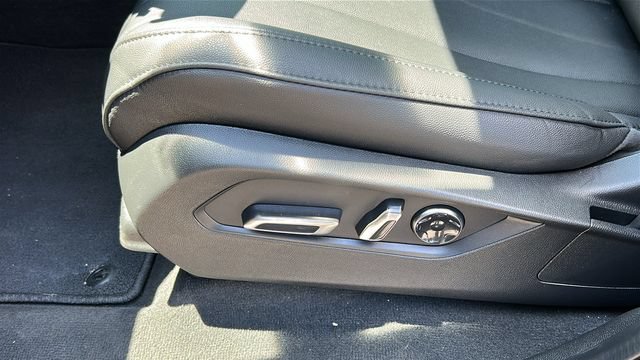 Certified 2025 Acura MDX SH-AWD image 11
