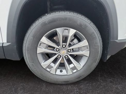 Used 2026 Chevrolet Equinox LT image 29