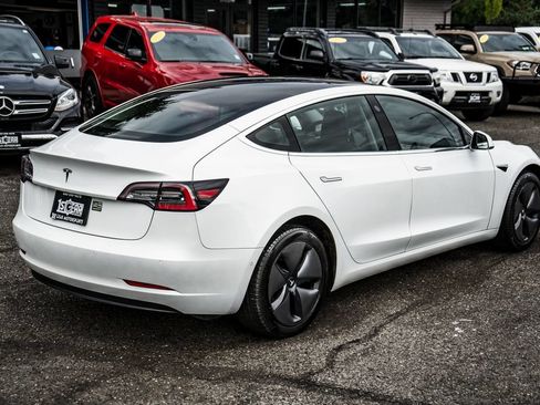 Used 2020 Tesla Model 3 Standard Range Plus RWD image 15