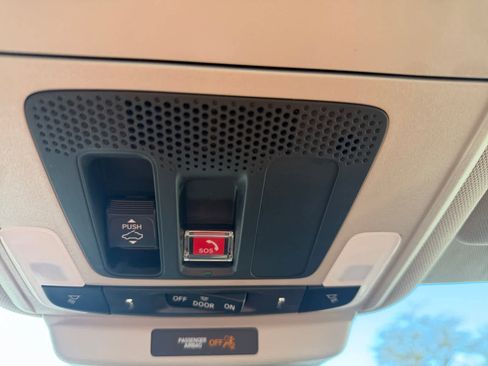 Used 2023 Honda Accord Touring image 29