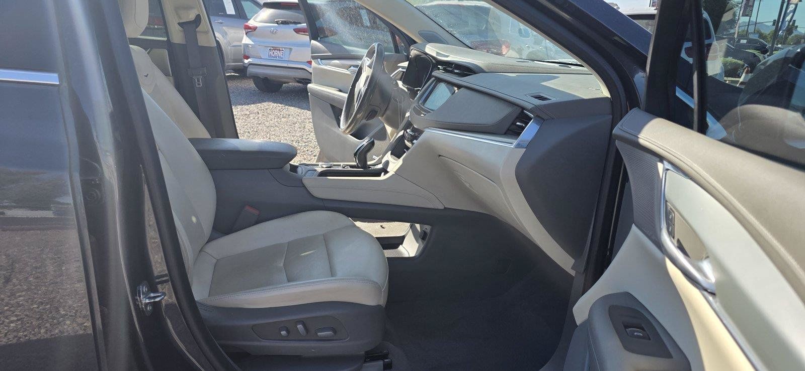 Used 2022 Cadillac XT5 Premium Luxury FWD image 14
