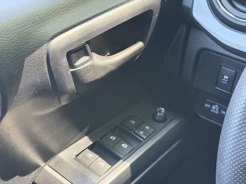 Used 2021 Toyota Tacoma TRD Sport w/ Technology Package RWD image 32