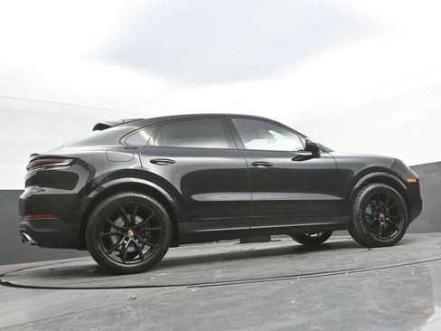 New 2026 Porsche Cayenne Coupe image 21