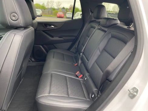 Certified 2026 Chevrolet Equinox LT w/ Convenience Package II AWD/4WD image 19