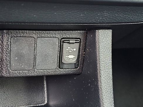 Used 2016 Toyota Corolla S image 22