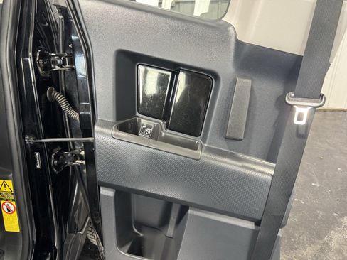 Used 2011 Toyota FJ Cruiser 4WD image 18