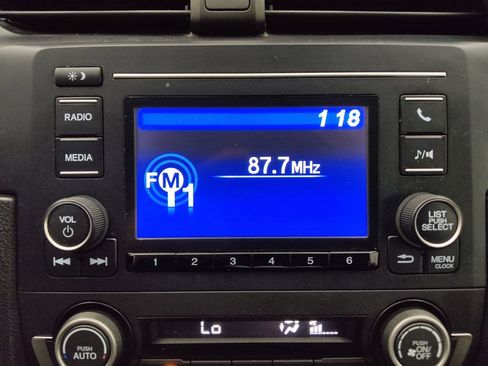Used 2019 Honda Civic LX image 25