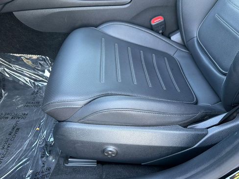 Used 2024 Mercedes-Benz C 300 4MATIC Sedan image 14