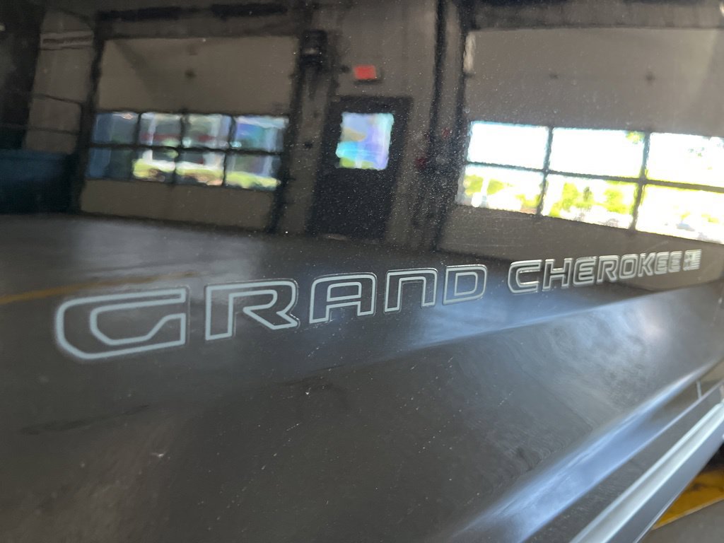 New 2026 Jeep Grand Cherokee Limited AWD/4WD image 13