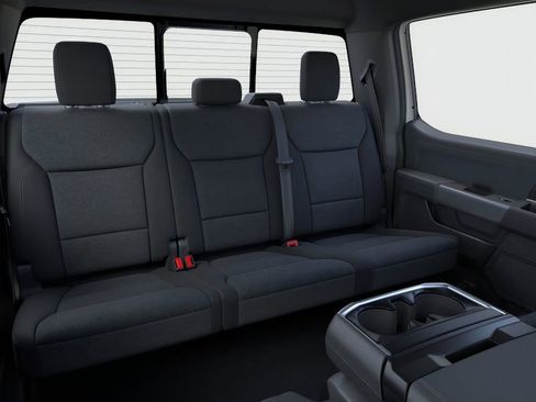 Used 2025 Ford F150 XLT w/ Equipment Group 302A MID image 11